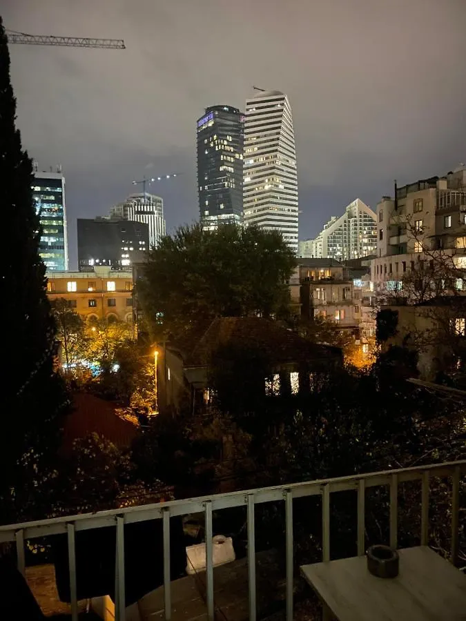 Apartment With Balcony Vake Tbilisi 0*,